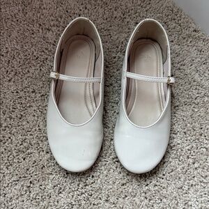 Zara Patent Finish Balelt Flats 31